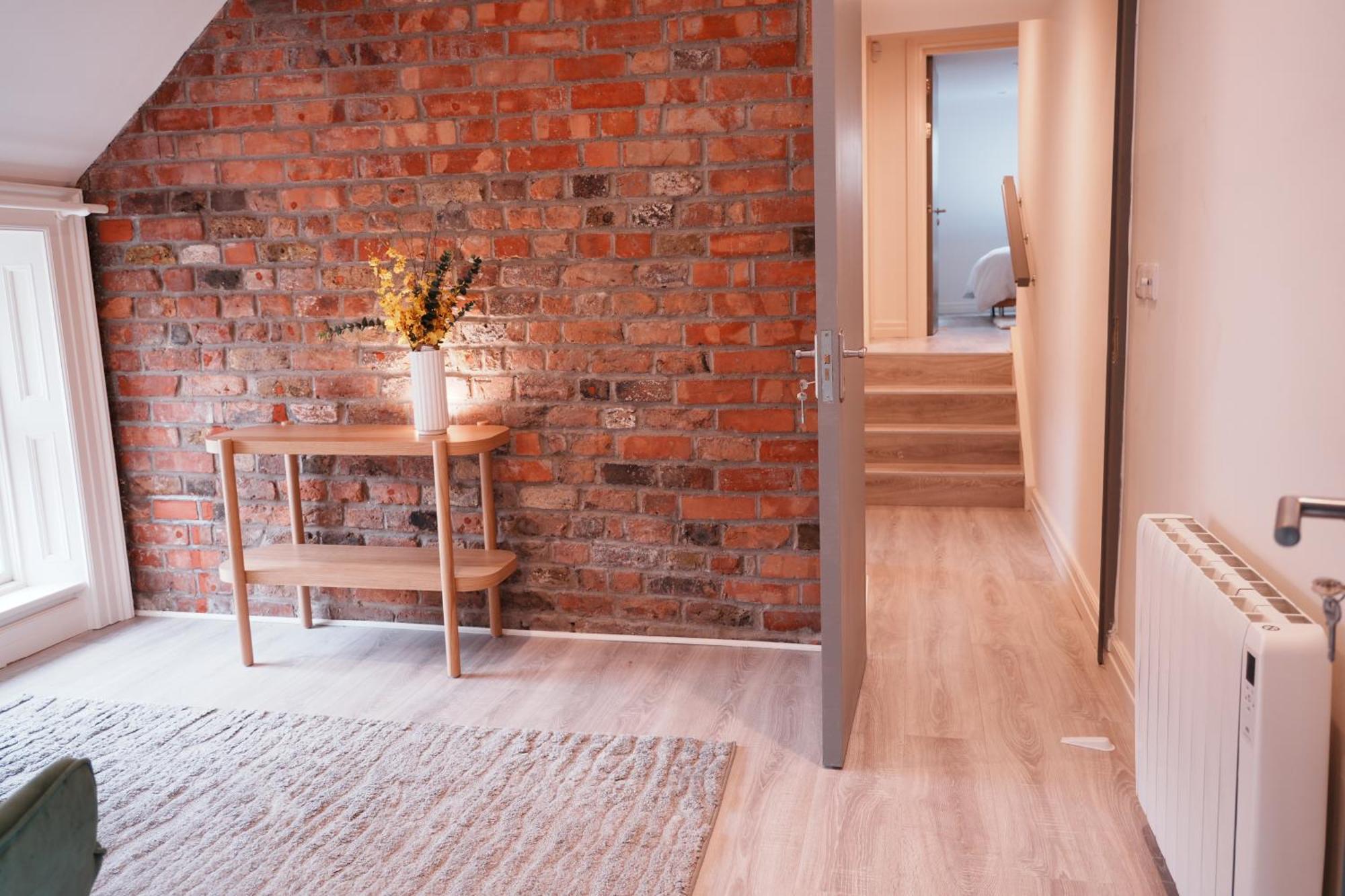 Spire Entire Attic Apartment No Kitchen Dublin Exterior foto